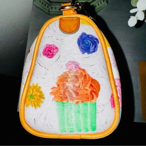Dooney & Bourke Colorful Cupcake Barrel Bag white & tan leather silver EUC - Picture 6 of 16